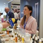 Anna Chmielowiec z Milicza z firmy Olewita Oil nie tylko reklamowała naturalne produkty...