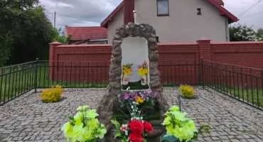 Puste miejsce po Maryi w kapliczce. Zuchwała kradzież oburzyła mieszkańców Brzegu Dolnego