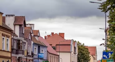 IMGW wydaje ostrzeżenie dla powiatu wołowskiego. Nadchodzą burze