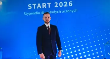 Bada technologie przyszłości. Młody uczony z gminy Wołów doceniony przez Fundację na rzecz Nauki Polskiej