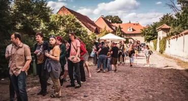 Slot Art Festival wychodzi w przestrzeń Lubiąża! Darmowe warsztaty i otwarte wydarzenia dla mieszkańców