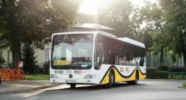 Autobusy kolejowe coraz popularniejsze. Koleje Dolnośląskie notują ogromny wzrost podróżnych