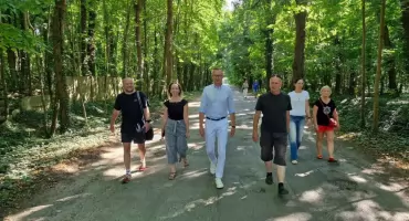 Burmistrz Brzegu Dolnego spotkał się z mieszkańcami ul. Sienkiewicza Targowej