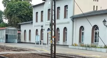 Do pracy, szkoły i na uczelnię. Wołów i Brzeg Dolny dopłacają do pociągów do Wrocławia