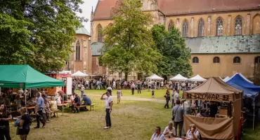 Lubiąż od strychu po piwnice. We wrześniu rozszerzone zwiedzanie