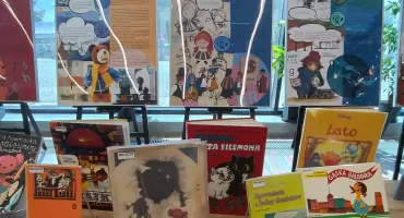 Gąska Balbinka, Muminki, miś Colargol- bajkowa wystawa w dolnobrzeskiej bibliotece TAMA