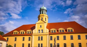 Dwie działki Skarbu Państwa na sprzedaż. Jedna w gminie Wołów, druga w Brzegu Dolnym