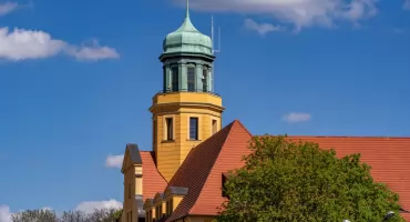 Powiat Wołowski sprzedaje nieruchomości. Ruszają przetargi na działki w Wołowie i Krzydlinie Małej