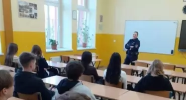 Policja przy szkołach w powiecie wołowskim już od jutra. Ważny komunikat KPP Wołów